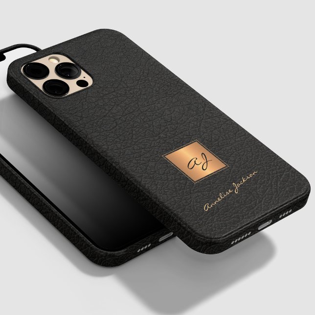 Coque iPhone Élégant noir cuir or monogrammé nom de script (Créateur téléchargé)