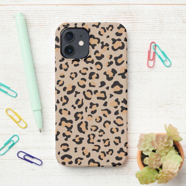 Coque iPhone Empreinte de léopard, Spots de léopard, Leopard Br (Sur le bureau)