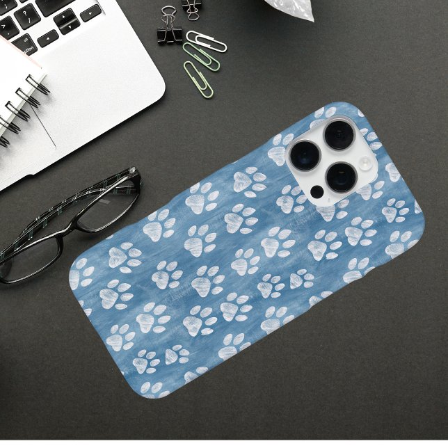 Coque iPhone Empreintes de pattes blancs en bleu - Rustique Ama (Créateur téléchargé)