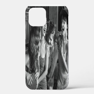 Coque iPhone 12 Filles qui rient : belle photo noir-blanc