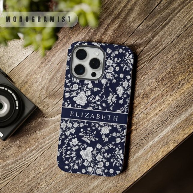 Coque iPhone Fleurs blanches en argent bleu bleu bleu marine (Custom Dark Navy Blue Floral Silver White Flowers iPhone Case)