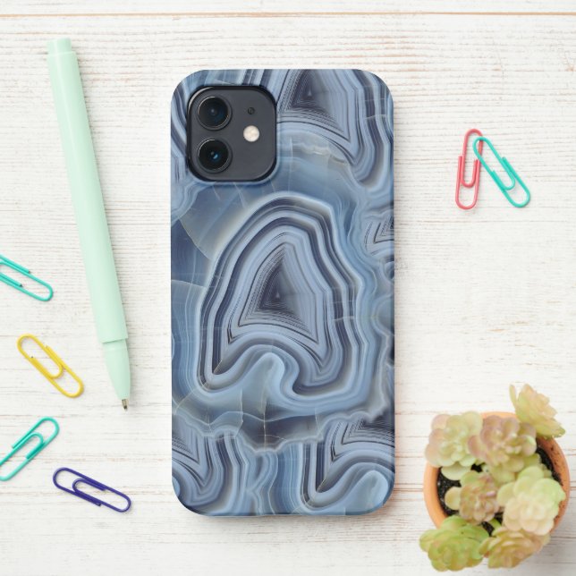 Coque iPhone Géode d'Agate Smoky Bleu (Sur le bureau)