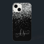 Coque Pour iPhone 14 Glam Black Silver Parties scintillant Nom du monog<br><div class="desc">Coque iphone Monogramme élégant de Parties scintillant en argent noir glam. Personnalisez facilement ce design branché de boîtier de téléphone chic avec une élégante parties scintillant brillante argentée sur un arrière - plan noir. Le design comprend votre monogramme manuscrit avec de jolis tourbillons et nom.</div>