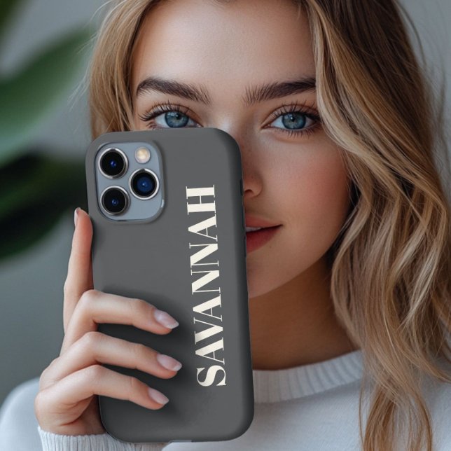Coque iPhone Gris et Crème nom personnalisé simple  (Créateur téléchargé)