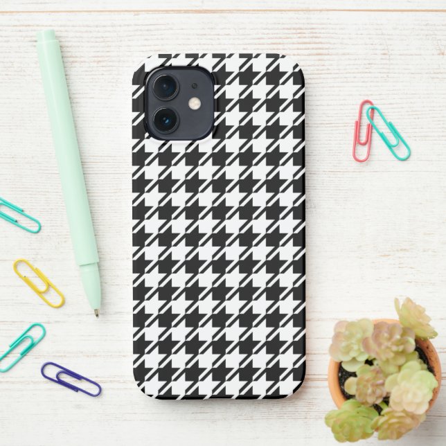 Coque iPhone Houndstooth BW Rpt Motif (Sur le bureau)