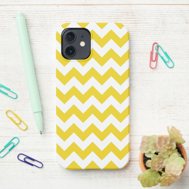 Coque iPhone Jaune Zigzag, Jaune Chevron, Motif géométrique (Sur le bureau)