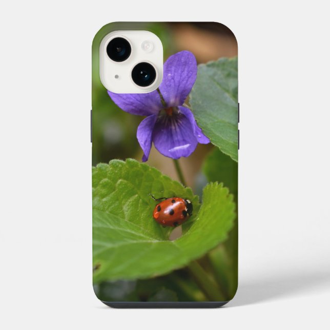 Coque iPhone Ladybug sur les fleurs de violet doux (Verso)