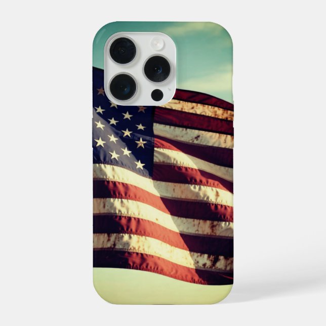 Coque iPhone Le drapeau américain – Emblème de liberté et de dé (Verso)