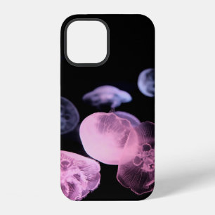 COQUE iPhone 12 MÉDUSE BLANCHE DANS L'EAU SUR FOND NOIR