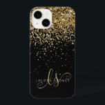 Coque Pour iPhone 14 Monogramme élégant de Parties scintillant or Glam<br><div class="desc">Glam Gold Parties scintillant Élégant coque iphone Monogramme. Personnalisez facilement ce design branché de boîtier de téléphone chic avec une élégante parties scintillant dorée brillante sur un arrière - plan noir. Le design comprend votre monogramme manuscrit avec de jolis tourbillons et nom.</div>