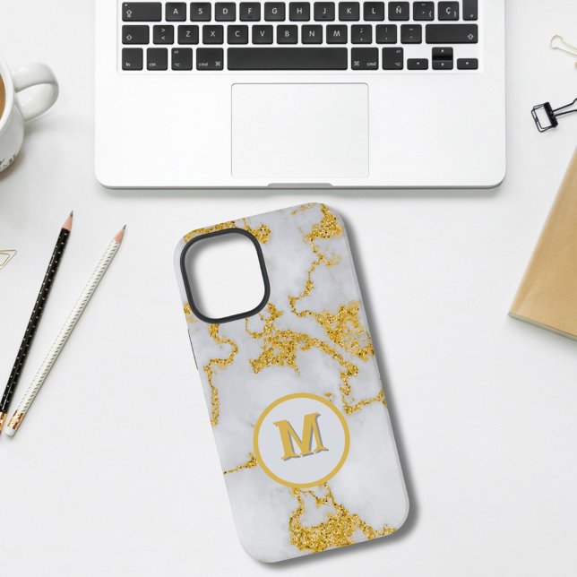 Coque iPhone  Monogramme M Élégant Motif Marbre Blanc & Or (Créateur téléchargé)