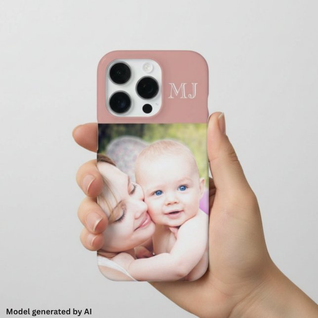Coque iPhone Monogramme Moderne 1 Photo Rose Poussiéreuse (Créateur téléchargé)