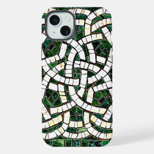 Coque iPhone 15 Plus Mosaïque de pierre en noeud celtique vert et blanc