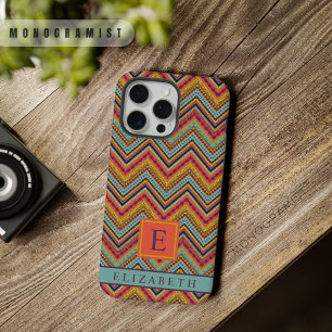 Coque iPhone 15 Pro Max Motif Chevron Rouge Jaune Bleu Personnalisable