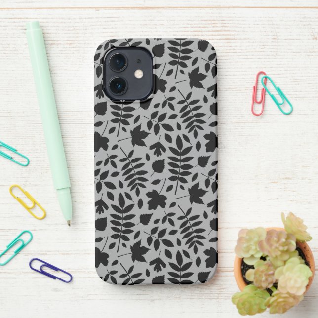 Coque iPhone Motif Feuille tombé noir sur gris (Sur le bureau)