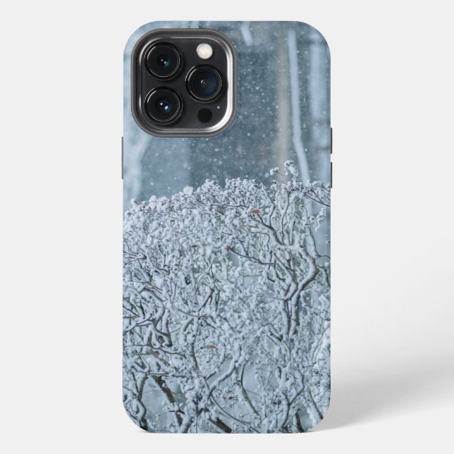 Coque iPhone Neige tombant dans les arbres (Verso)