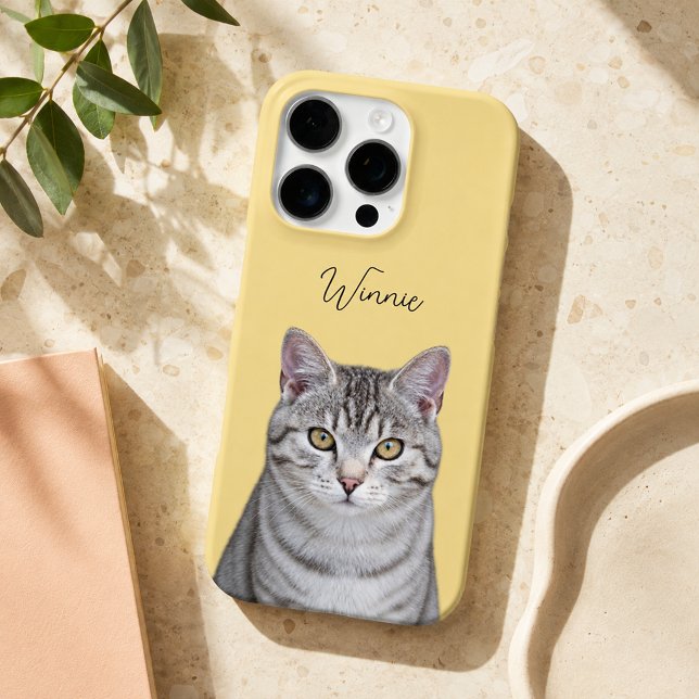 Coque iPhone Nom de chat moderne jaune doré Photo et écriture (Créateur téléchargé)