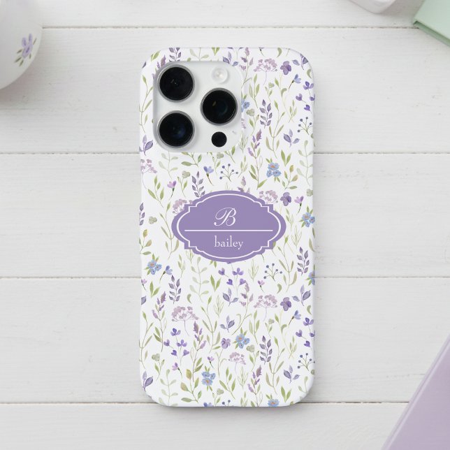 Coque iPhone Personalized Purple Floral Monogram (pretty cottagecore lavender purple floral pattern iphone case with monogram in script calligraphy)