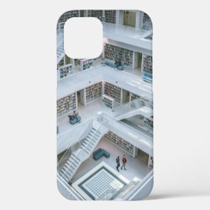 COQUE iPhone 12 PERSONNES MARCHANT À L'INTÉRIEUR DE LA BIBLIOTHÈQU
