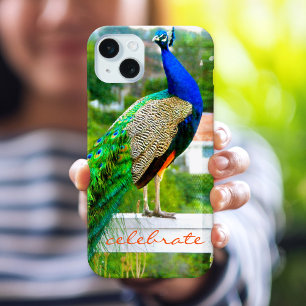 Coque iPhone 15 Plus Photo de paon bleu vert Célébrer Écriture moderne
