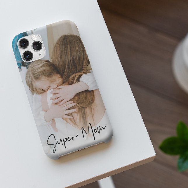 Coque iPhone Photo maman moderne et texte super maman | Cadeau  (Créateur téléchargé)