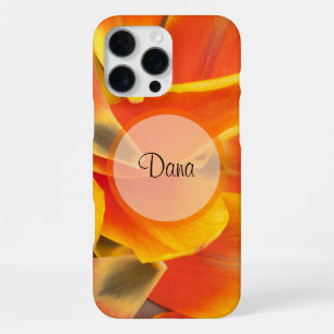 Coque iPhone 16 Pro Max Photographie de pétales de tulipe orange vibrant