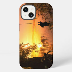Etui iPhone 13 Silhouette de pêcheur sur le lac au coucher du sol