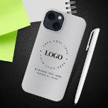Etui iPhone 13 Silver Grey Metallo Ajouter un logo d'entreprise p<br><div class="desc">Faites la promotion de votre entreprise avec ce coque iphone cool,  avec arrière - plan métallique argent,  logo et texte personnalisés. Ajoutez facilement vos détails en cliquant sur l'option "personnaliser".</div>