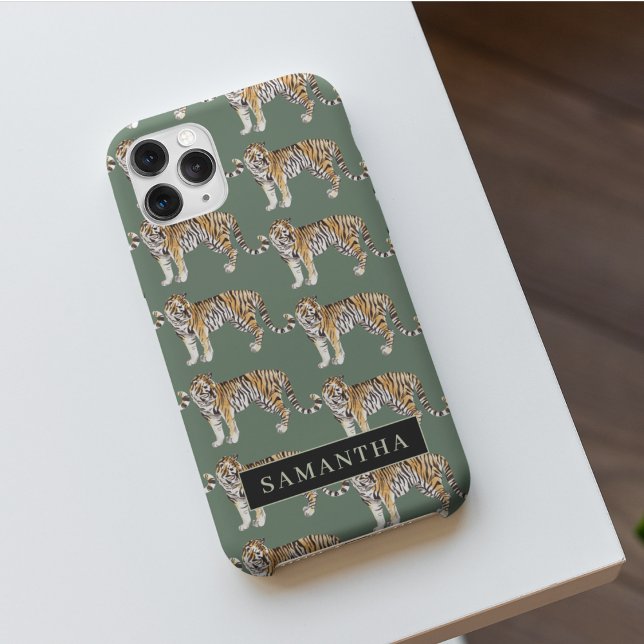 Coque iPhone Tigres d'aquarelle verte tropicale Motif avec nom (Créateur téléchargé)