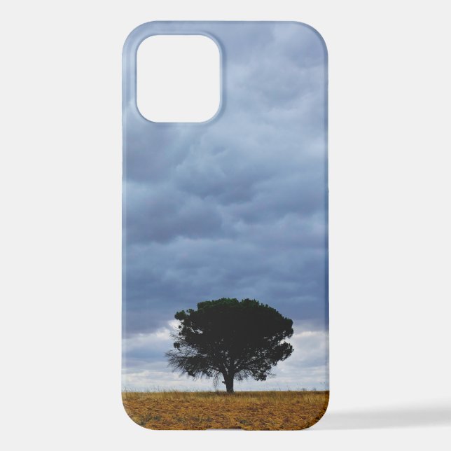 Coque iPhone Tree in an empty field (Verso)