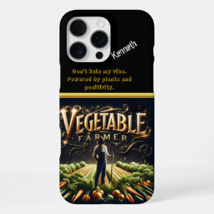 Coque iPhone 16 Pro Max Un Fermier Fier Se Trouve Parmi Les Rangées Végéta