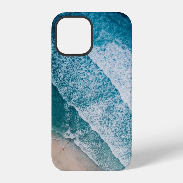 Coque iPhone Vagues de l'océan bleu sur une plage de sable (Verso)