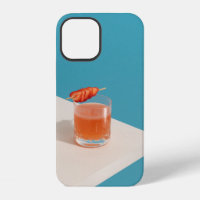 Verre à boire transparent avec liquide marron