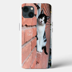 Etui iPhone 13 Vous avez sonné? Chat noir et blanc sur rebord de 