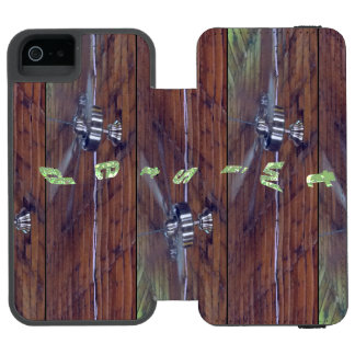 Coque-portefeuille iPhone 5 Incipio Watson™ Plafond en bois, Ventilateurs Chrome