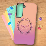 Coque Samsung Galaxy Couronne de corail violet ombre entourée de monogr<br><div class="desc">Ce boîtier de téléphone chic présente une nuance d'arrière - plan violet et coral ombre avec une lettre initiale monogramme enfermé dans une couronne de couleur assortie. Personnalisez le coque dans les champs de texte avec un nom et une initiale, supprimez les deux ou un élément ou modifiez à l'aide...</div>