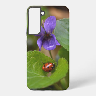 Coque Samsung Galaxy Ladybug sur les fleurs de violet doux
