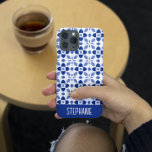 Coque Samsung Galaxy Modèle floral bleu Abstrait mignon avec nom<br><div class="desc">Un motif de fleurs abstraites dans les tons bleus avec un endroit pour ajouter votre nom à la personnalisation.</div>