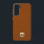 Coque Samsung Galaxy Monogramme or de luxe de taille<br><div class="desc">Simple boîtier de téléphone monogrammed de luxe dispose d'un design moderne avec emblème de monogramme d'or métallique brossé sur sable suede look arrière - plan texturé.</div>