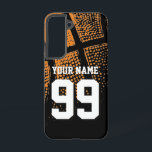 Coque Samsung Galaxy Numéro de maillot de basket-ball personnalisé<br><div class="desc">Étui Samsung Galaxy avec numéro de maillot de basket-ball personnalisé. Housse de téléphone personnalisée avec design de basket-ball orange athlétique. Couleur de fond personnalisable derrière la photo vintage. Personnalisez avec le nom de l'équipe du lycée, monogramme, citation drôle, slogan, etc. Idée de cadeau d'anniversaire mignon pour les garçons et les...</div>