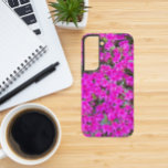 Coque Samsung Galaxy Petite Azalée rose Florale<br><div class="desc">Protégez votre téléphone Samsung Galaxy S22 avec ce boîtier téléphonique branché qui comprend une photo de petites fleurs d'Azalea roses. Un joli design floral ! Sélectionnez votre style de téléphone. REMARQUE : Vous devrez peut-être modifier et ajuster l'image si nécessaire lors de la modification du style de téléphone.</div>