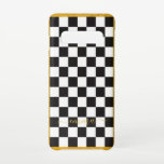 Coque Samsung Galaxy S10 Porlien Or Cute Personnalisé Vérifier Courtoisie C<br><div class="desc">Classy et Sassy Personnalisé Cute À damiers Motif avec accents or. Avec un style chic indéniable, ce boîtier téléphonique personnalisable unique a un motif noir et blanc avec éléments or texte personnalisé. C'est un accessoire de téléphone portable parfait et très élégant. C'est aussi un beau cadeau pour votre meilleur ami,...</div>