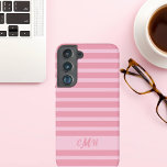 Coque Samsung Galaxy Protégez votre téléphone avec style avec ce chic b<br><div class="desc">Protégez votre téléphone avec style grâce à ce boîtier de téléphone portable rayé rose pâle et chic, personnalisé avec votre monogramme ! Les rayures douces et élégantes apportent une touche moderne et féminine, tandis que le monogramme personnalisé le rend unique. Conçu à la fois pour la mode et la fonction,...</div>