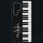 Coque Samsung Galaxy Touches de piano noir et blanc monogramme personna<br><div class="desc">Étui pour Samsung Galaxy avec touches de piano noir et blanc et monogramme. Design monogrammé élégant pour pianiste,  joueur de piano,  professeur de musique,  instructeur,  etc. Conception de clavier avec modèle de nom personnalisé. Pour hommes,  femmes et enfants adolescents.</div>