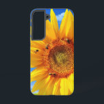 Coque Samsung Galaxy Tournesol avec abeilles sur ciel bleu<br><div class="desc">Tournesol Jaune et abeilles sur le Ciel Bleu Boîtes de téléphone - Fleur de Photo Nature - Vous pouvez aussi personnaliser - Choisissez / Ajouter Votre Photo Unique - Image / Texte - Nom / Couleur / Police / Taille / Plus - Faites votre Téléphone Spécial / Cadeau - Redimensionnez...</div>