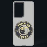Coque Samsung Galaxy Trick ou traiter Halloween griffeur caractère<br><div class="desc">Halloween typographie Tricoter ou traiter Grim Reaper la mort</div>
