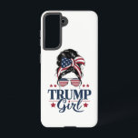 Coque Samsung Galaxy Trump Girl Messy Bun Trump 2024 Election American<br><div class="desc">Trump Girl Messy Bun Trump Élection américaine 2024 Drapeau</div>