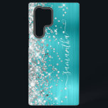 Coque Samsung Galaxy Turquoise Bleu Pailleté Argenté Signature Féminine<br><div class="desc">Éléments graphiques féminins et faux reflets argentés scintillants sur le bord gauche, sur un dégradé de bleu aqua et de turquoise de ton joyau brillant sur une feuille de métal brossé. La signature féminine moderne présente une police de calligraphie blanche élégante avec des queues décoratives dans un format vertical. Personnalisez...</div>