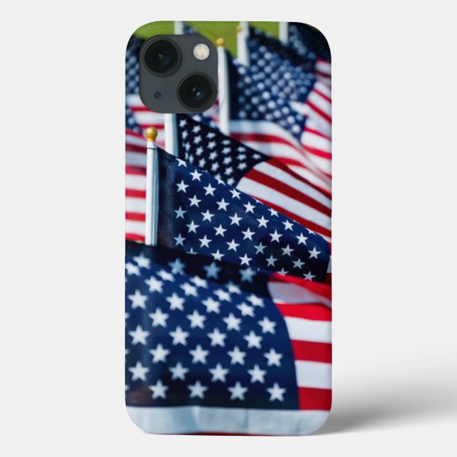 Coques Case-Mate iPhone 400 drapeaux flottant fièrement dans un champ (Verso)