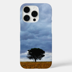 Coque iPhone 16 Pro Arbre dans un champ vide